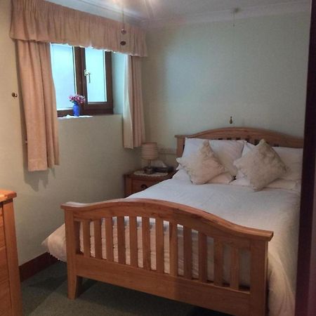Room In Guest Room - Orchard Manor, Fore Street, Probus, Cornwall Truro Extérieur photo